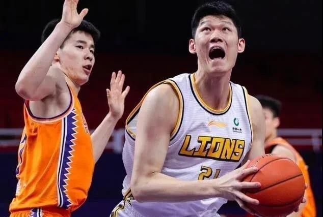 2021年10月利物浦做客老特拉福德5-0大胜曼联，得到了近40%的投票。